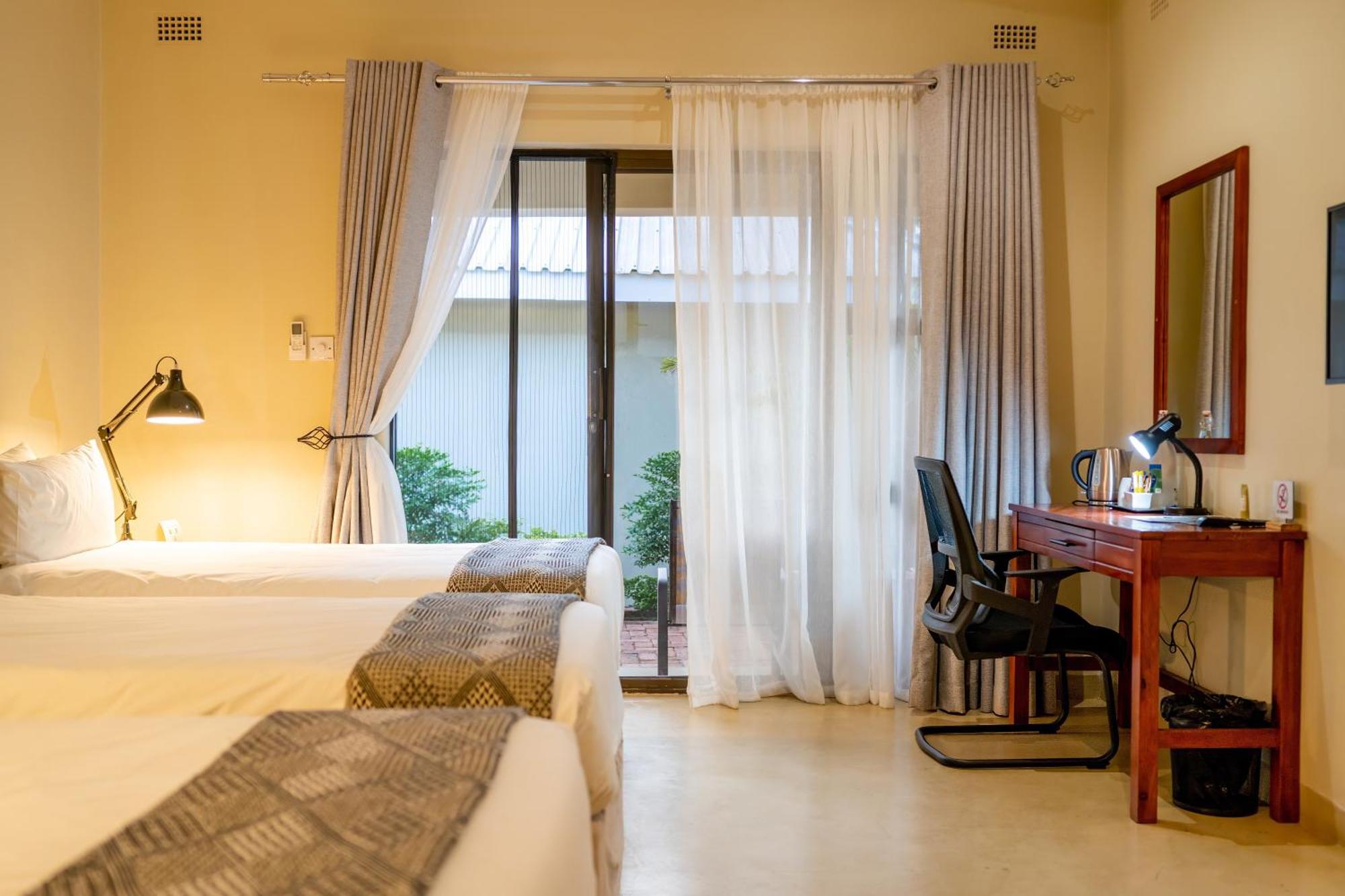 The Shrub Lodge شلالات فيكتوريا المظهر الخارجي الصورة