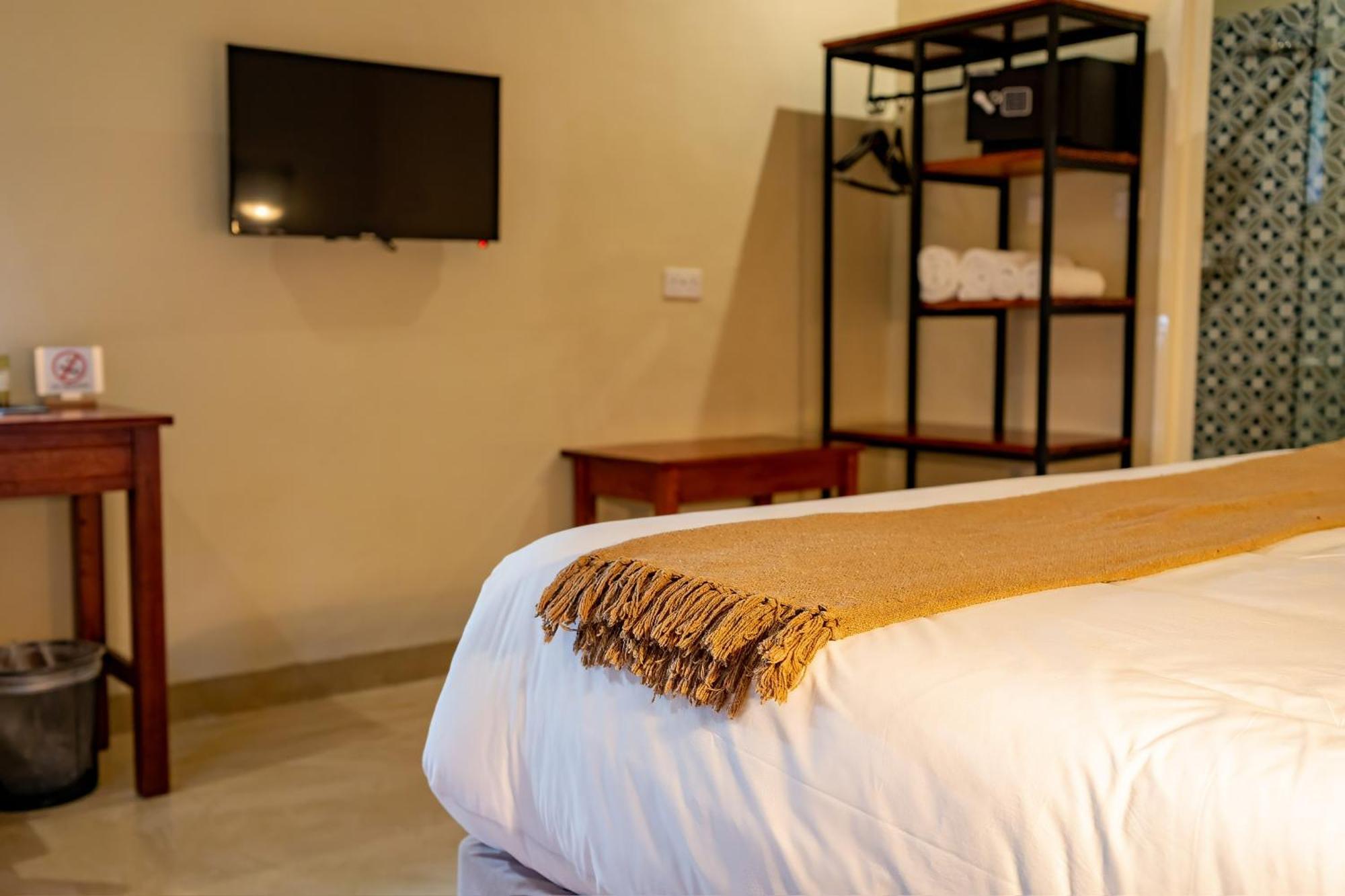 The Shrub Lodge شلالات فيكتوريا المظهر الخارجي الصورة